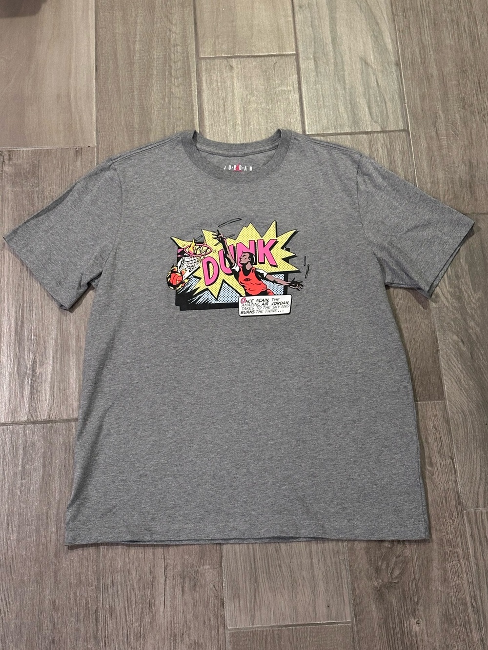 Nike Men’s Air Jordan Grey T-shirt with Jumpman Logo Comicbook style Size Large
